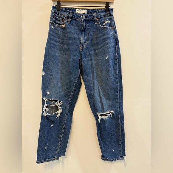 ABERCROMBIE & FITCH Curve Love The Mom High Rise Distressed Jeans - Picture 9 of 11